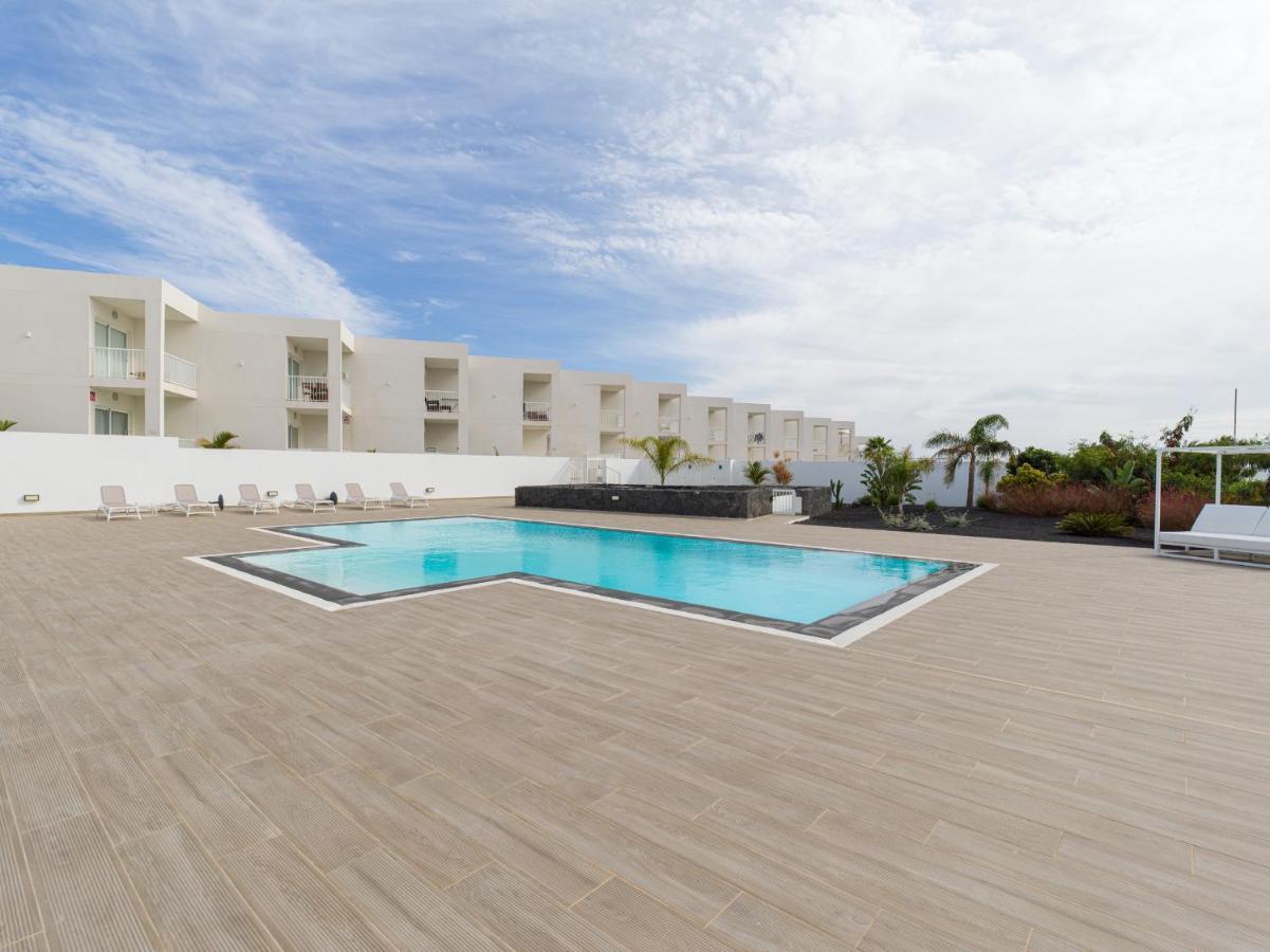 Homeforguest Sunset Senator With Pool And Terrace In Costa Teguise Exterior photo