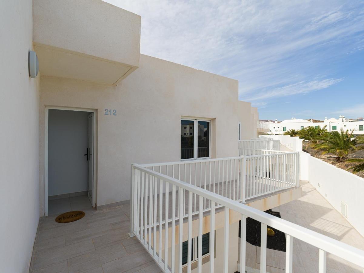 Homeforguest Sunset Senator With Pool And Terrace In Costa Teguise Exterior photo