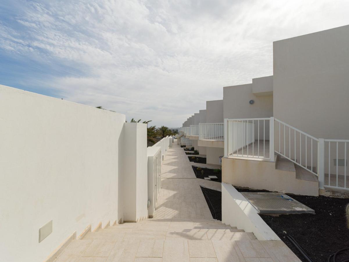 Homeforguest Sunset Senator With Pool And Terrace In Costa Teguise Exterior photo