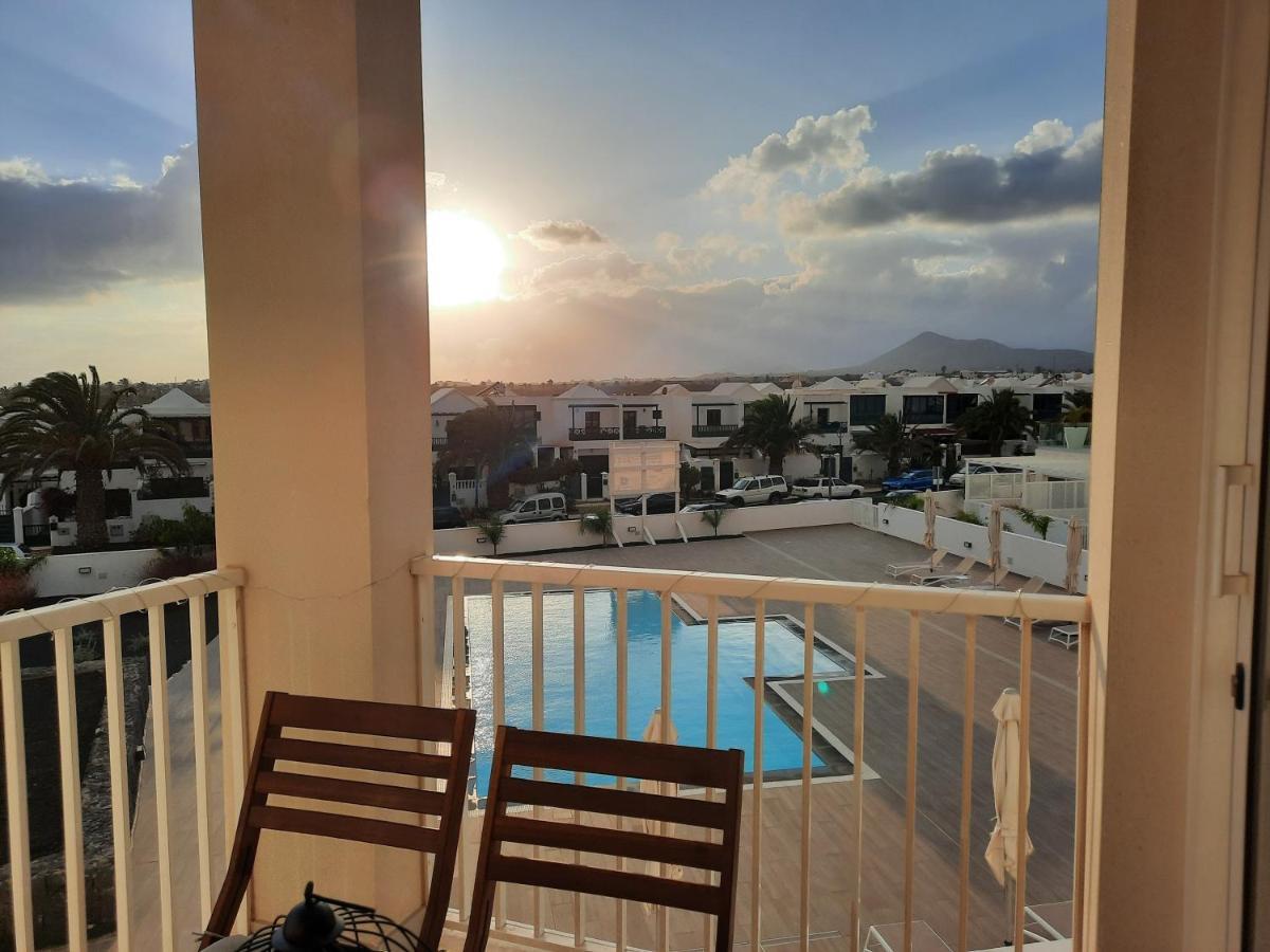 Homeforguest Sunset Senator With Pool And Terrace In Costa Teguise Exterior photo